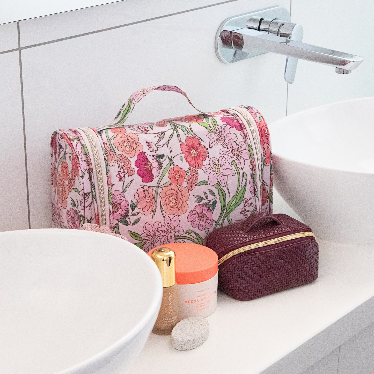 Essential Hanging Cosmetic Bag Fleur Rose