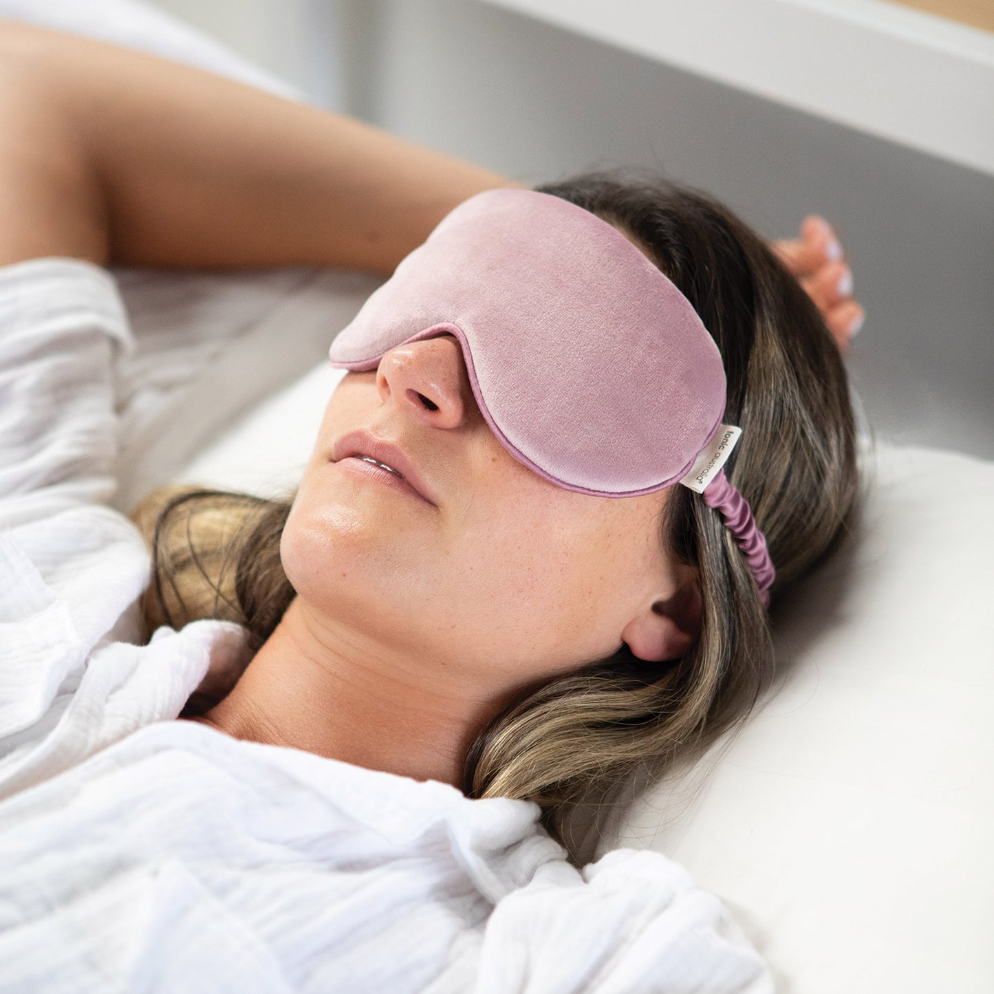 Luxe Velvet Eye Mask Musk