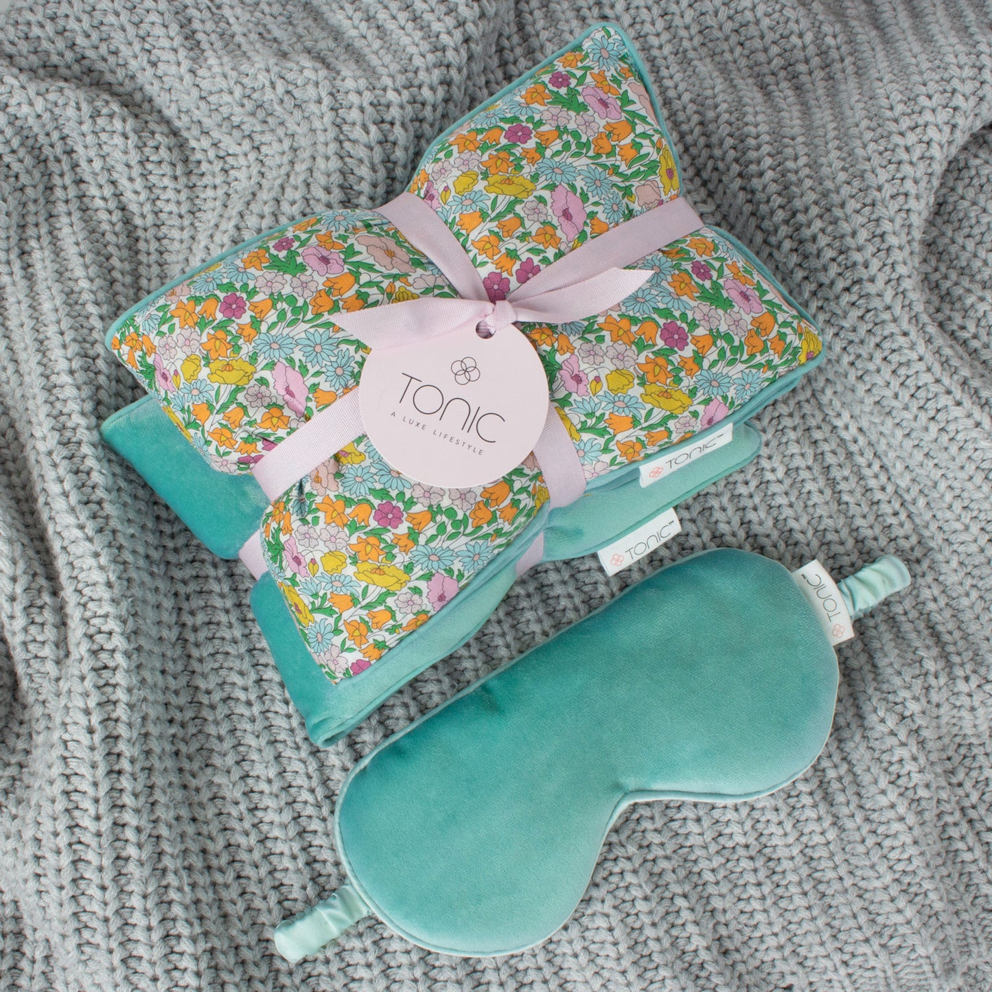 Luxe Velvet Eye Mask Seafoam