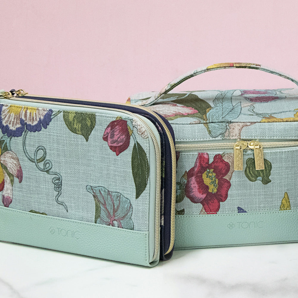 Clutches & Purses