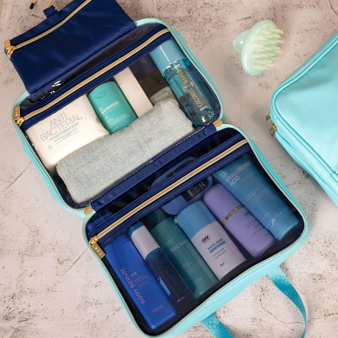 Splash Hanging Makeup Bag Aqua